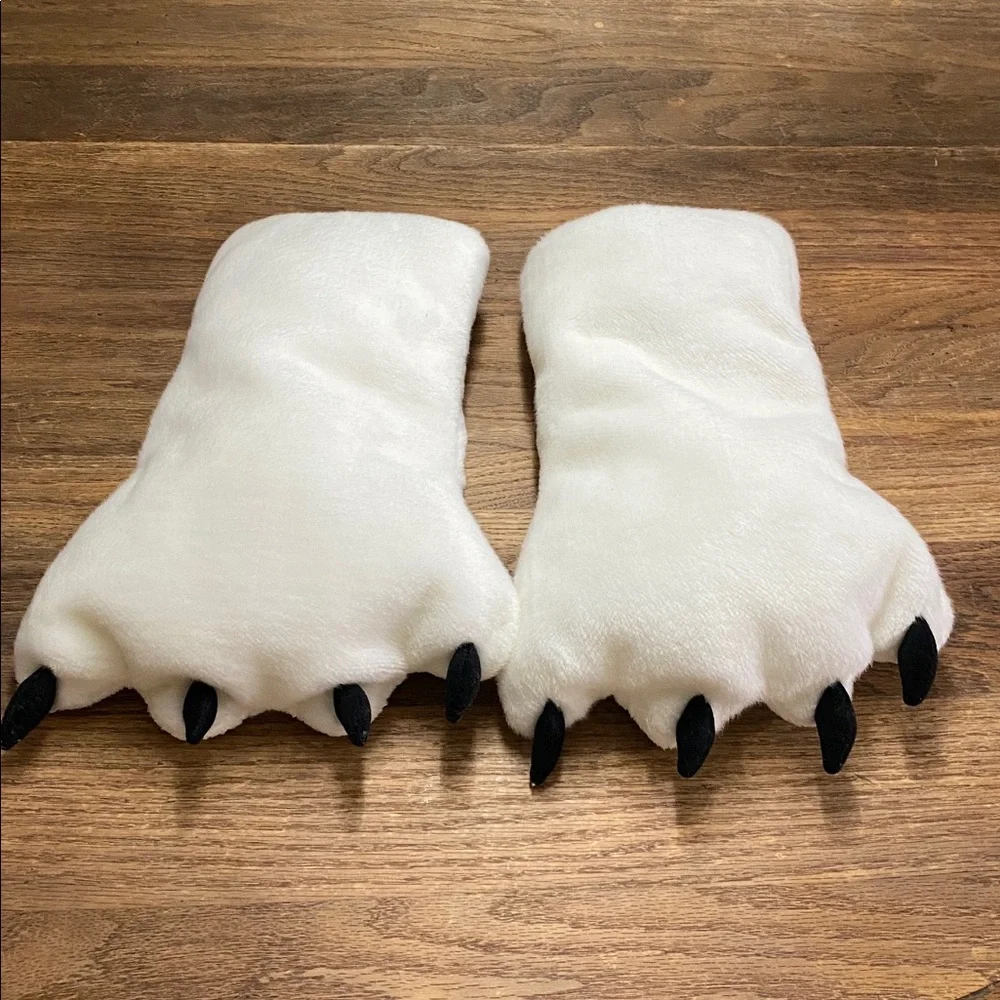 White and Blue Bear Paw Mitten